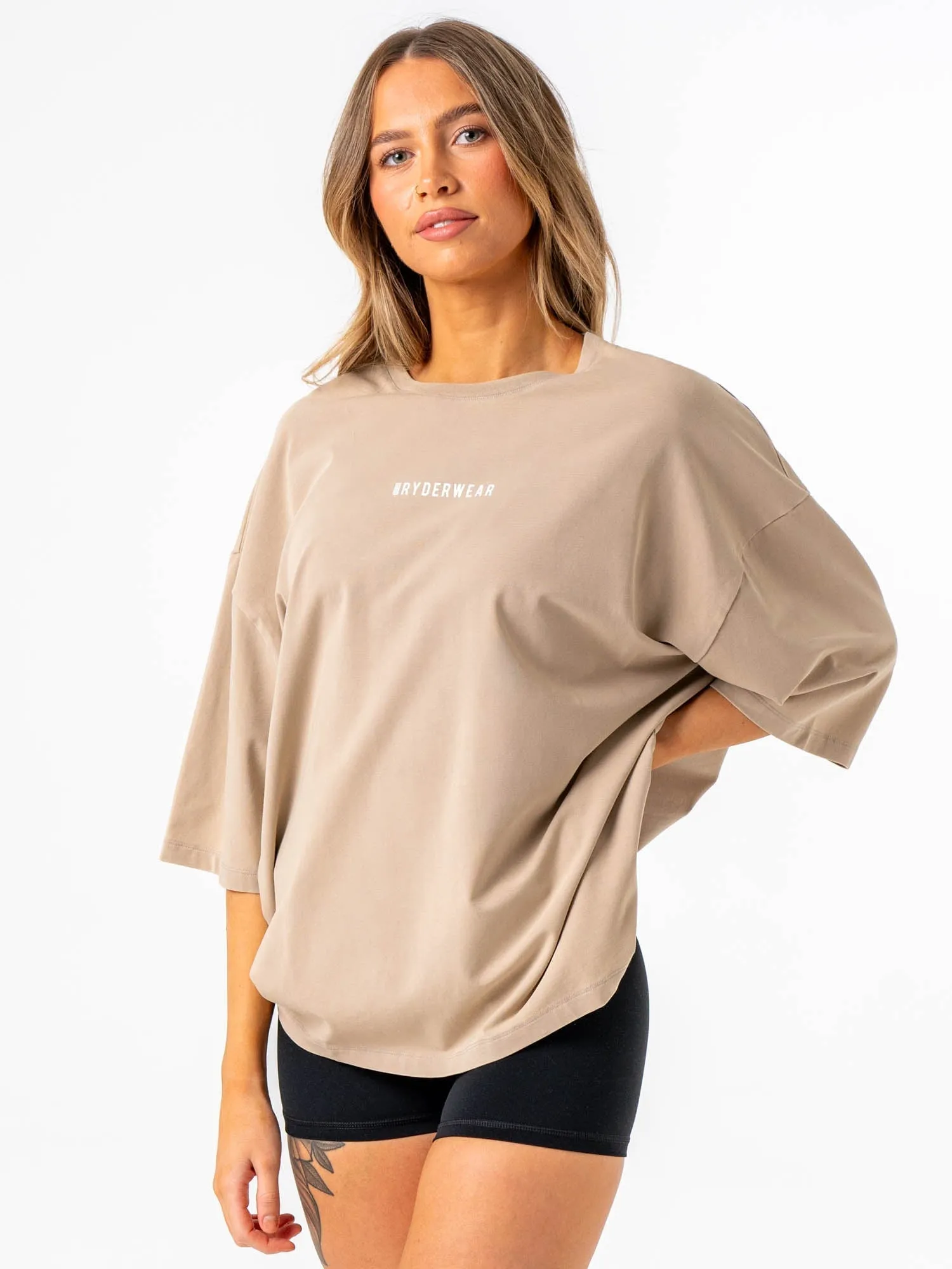 Pursuit Oversized T-Shirt - Taupe Stonewash Layer Ready Fit SeamFreeShoulders