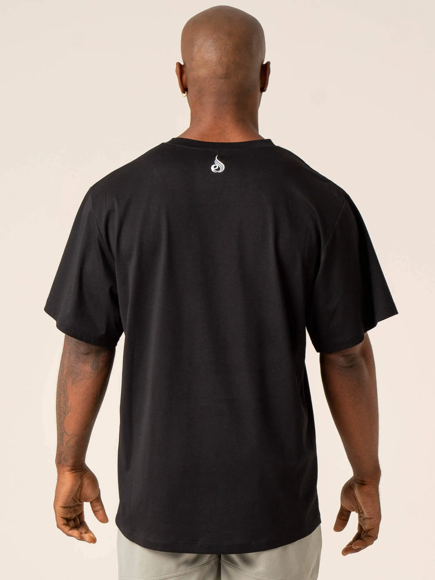 Advance Oversized T-Shirt - Black Anti-pilling Effortless Comfort Design