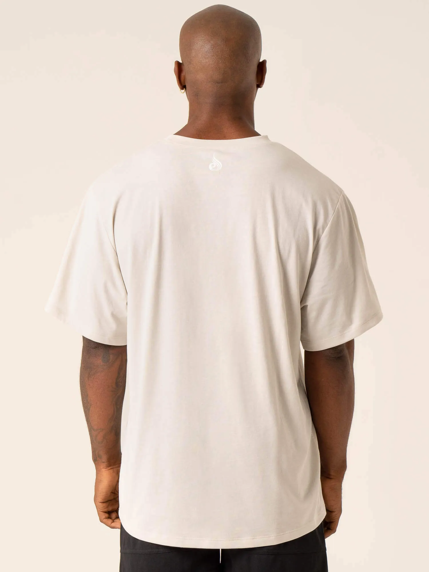 Advance Oversized T-Shirt - Stone Seam Free Back Light Fashion