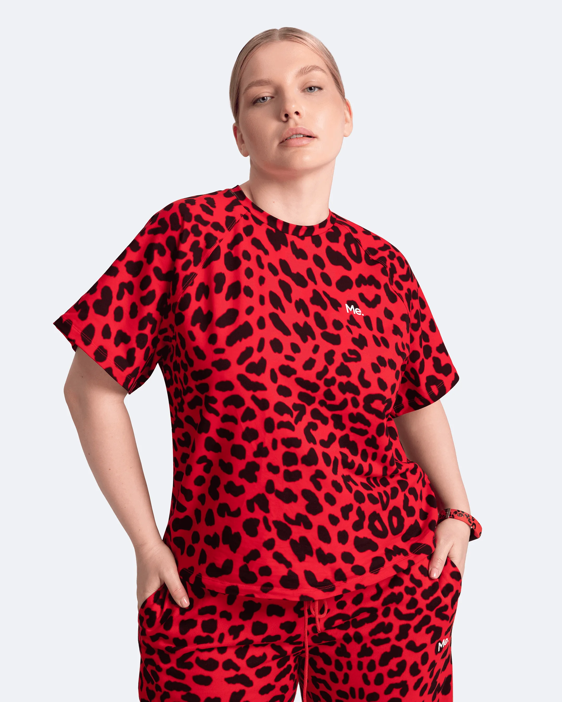 Free Flow T-Shirt Casual Day Wear Reversible Design Concept