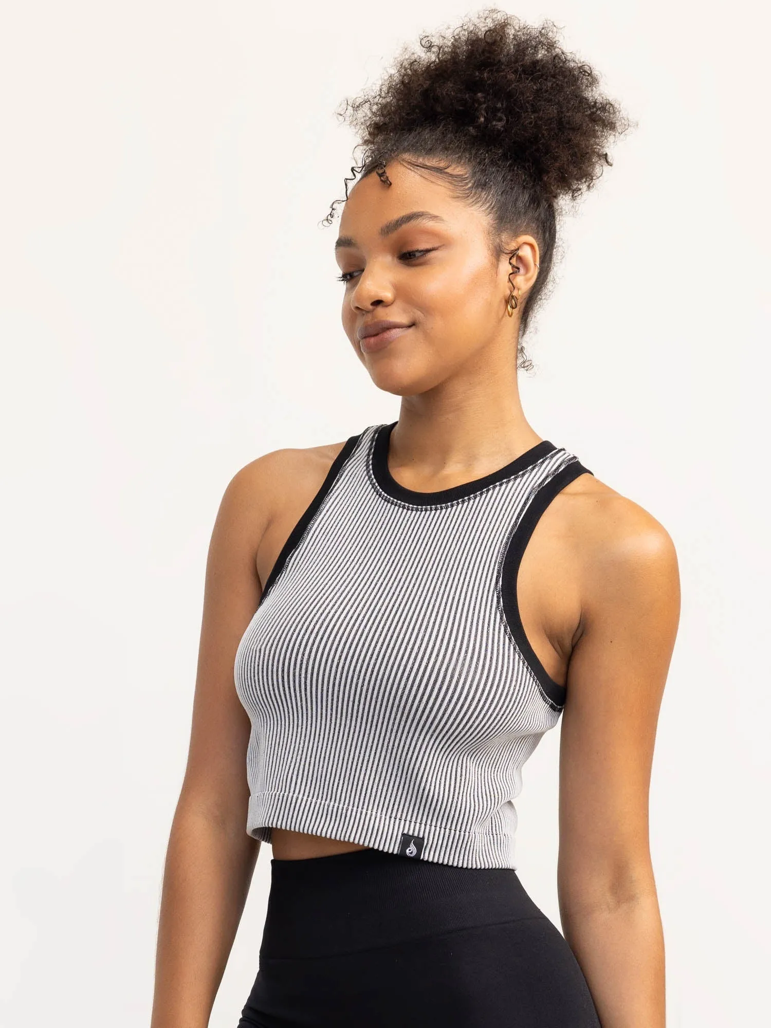 TaglessComfort Minimalist Collar Lift 2.0 Rib Seamless Tank - Black/White