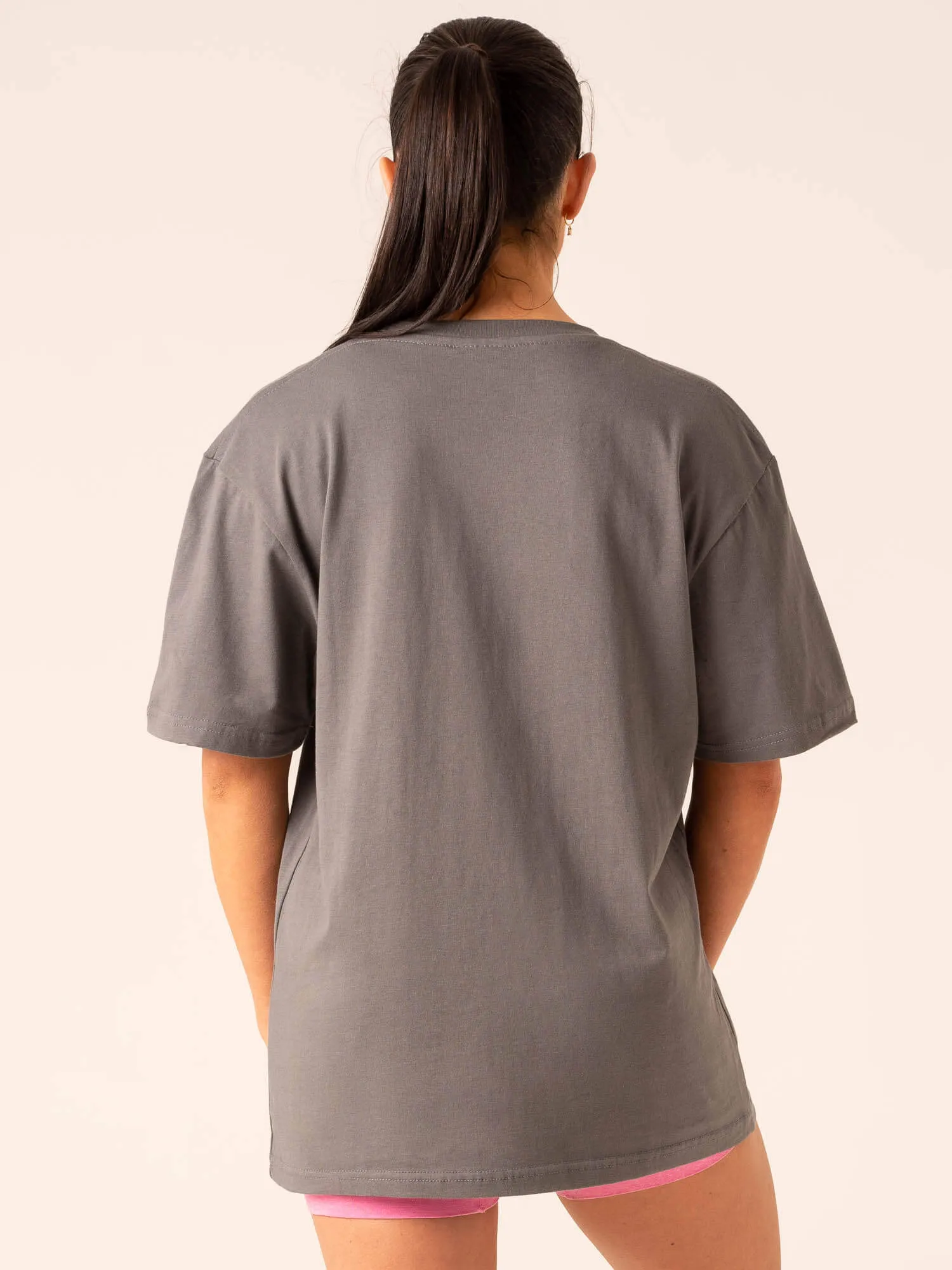 Versatile Style Lifting Club T-Shirt - Charcoal