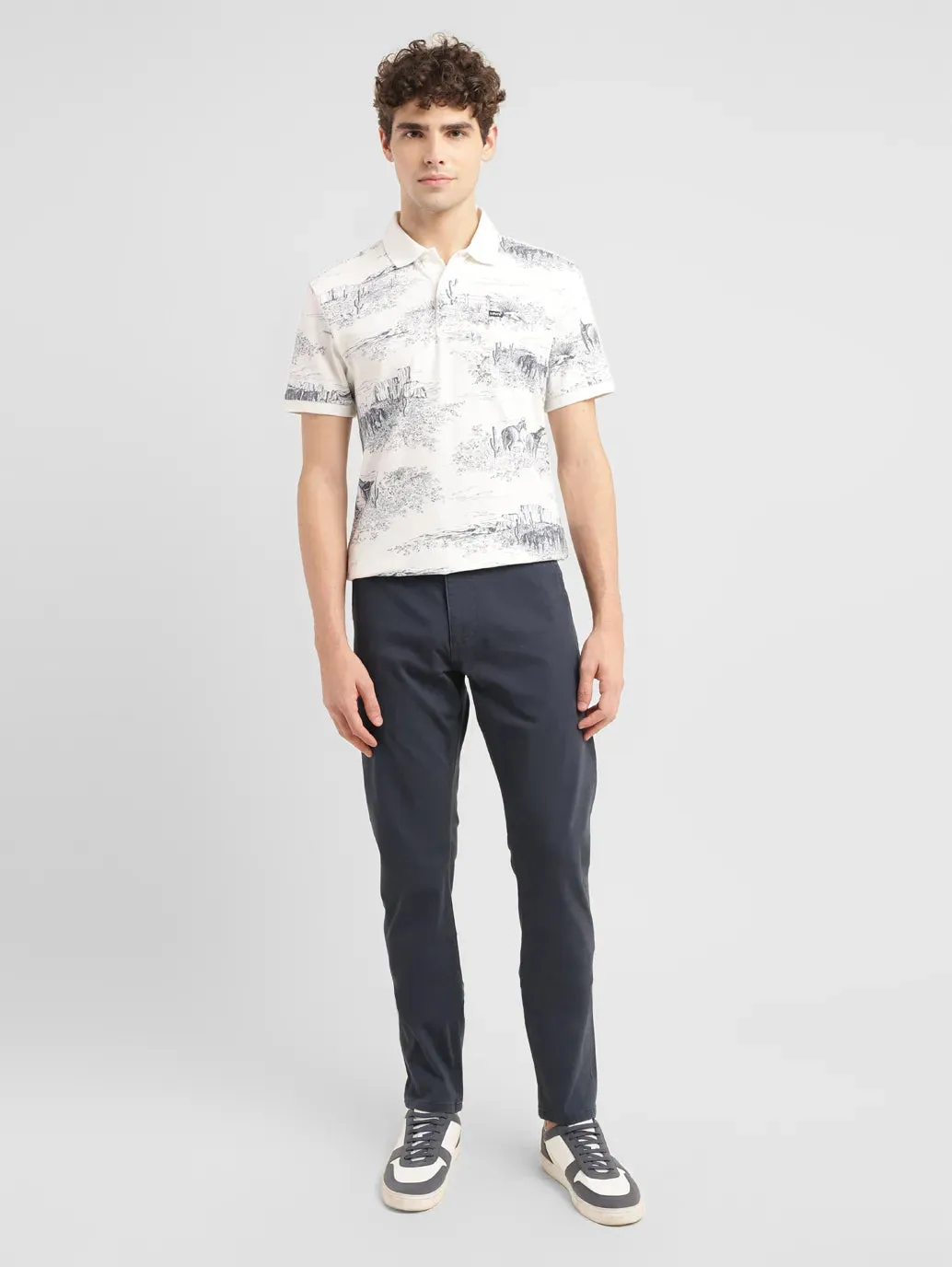 Men's 512 Indigo Slim Tapered Fit Chinos Stylish Appearance