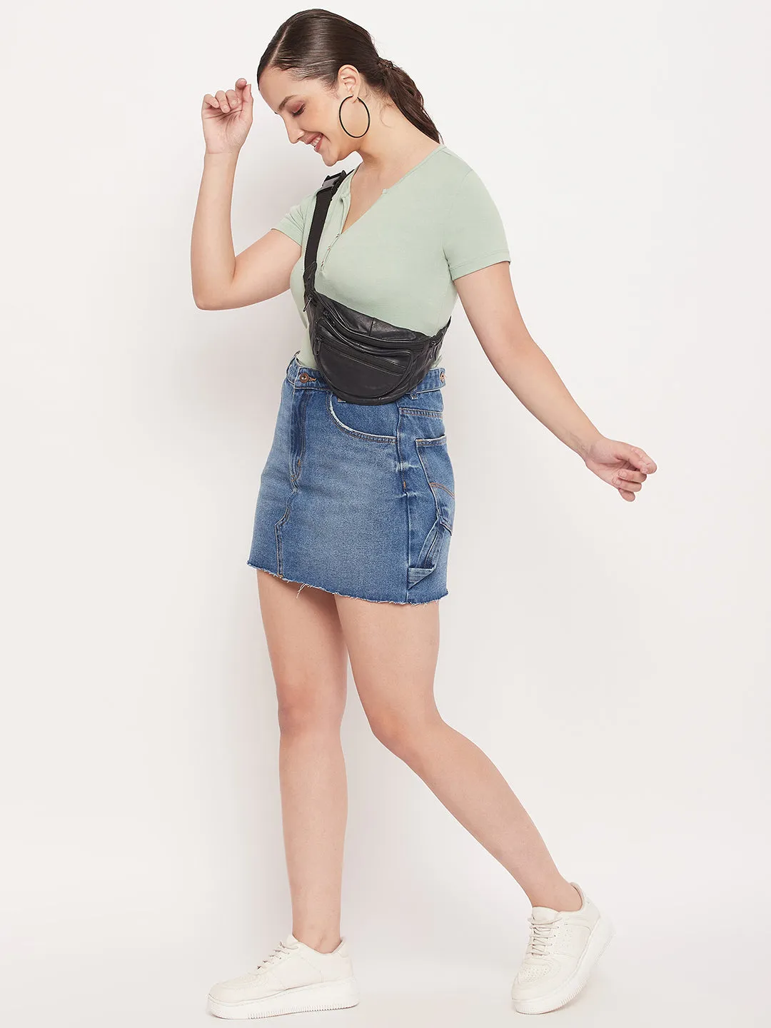 DropShoulderDesign TaglessDesign Madame Green Deep V Neck Fitted Cotton T-shirt