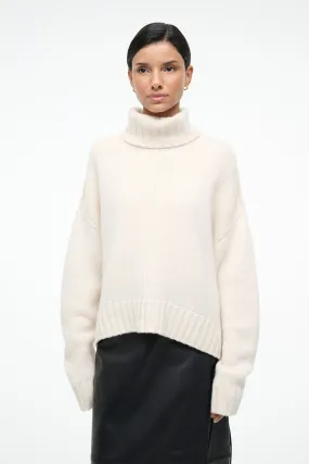 BETSY CASHMERE SWEATER | IVORY Effortless knitwear slim fit