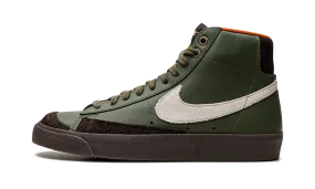 Foam Pod Configuration Lightweight Structure Blazer Mid '77 Vintage "Army Olive"