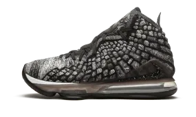 Lebron 17 "Black/White" Micro Groove Flex Points