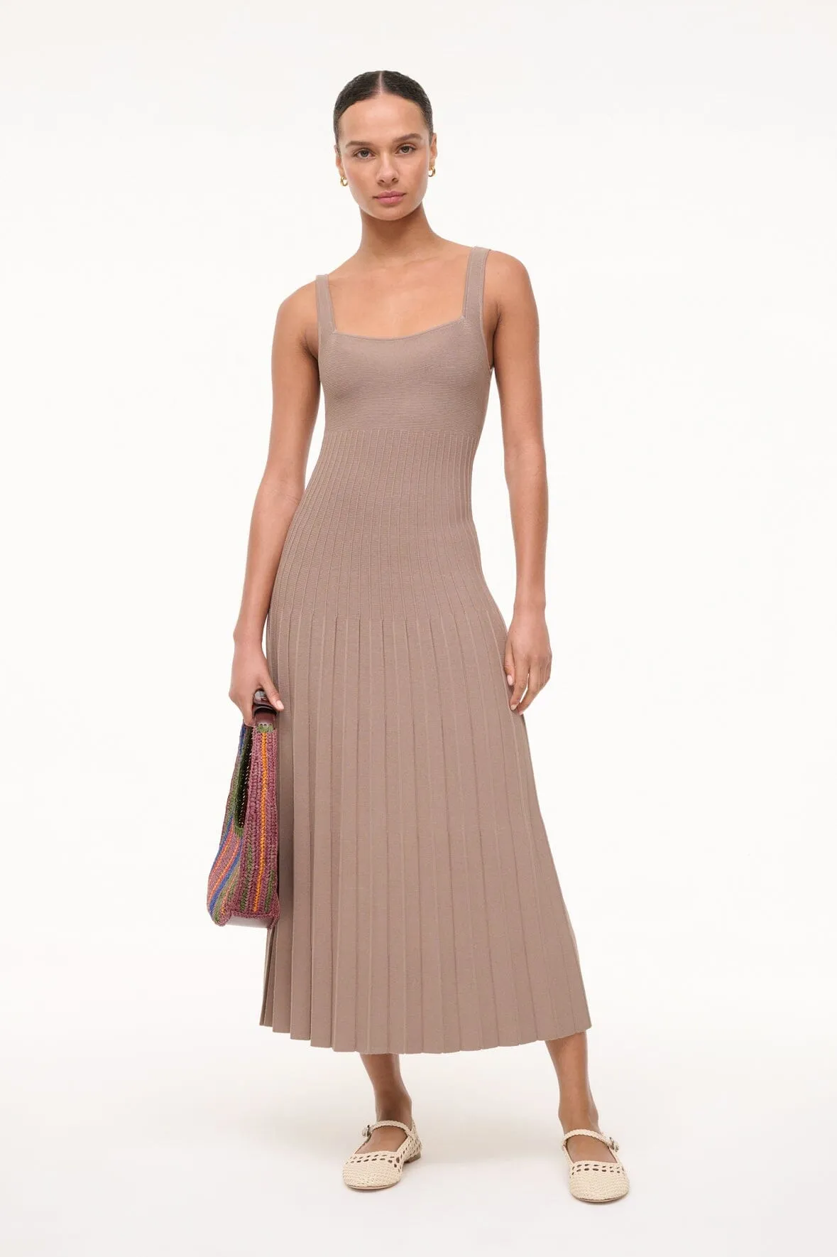 ELLISON DRESS | TAUPE Flattering Waist Design Fit