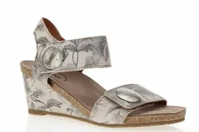 Pressure Relief Grid Design Flexible Fit Shoes Carousel 2 - Stone Floral