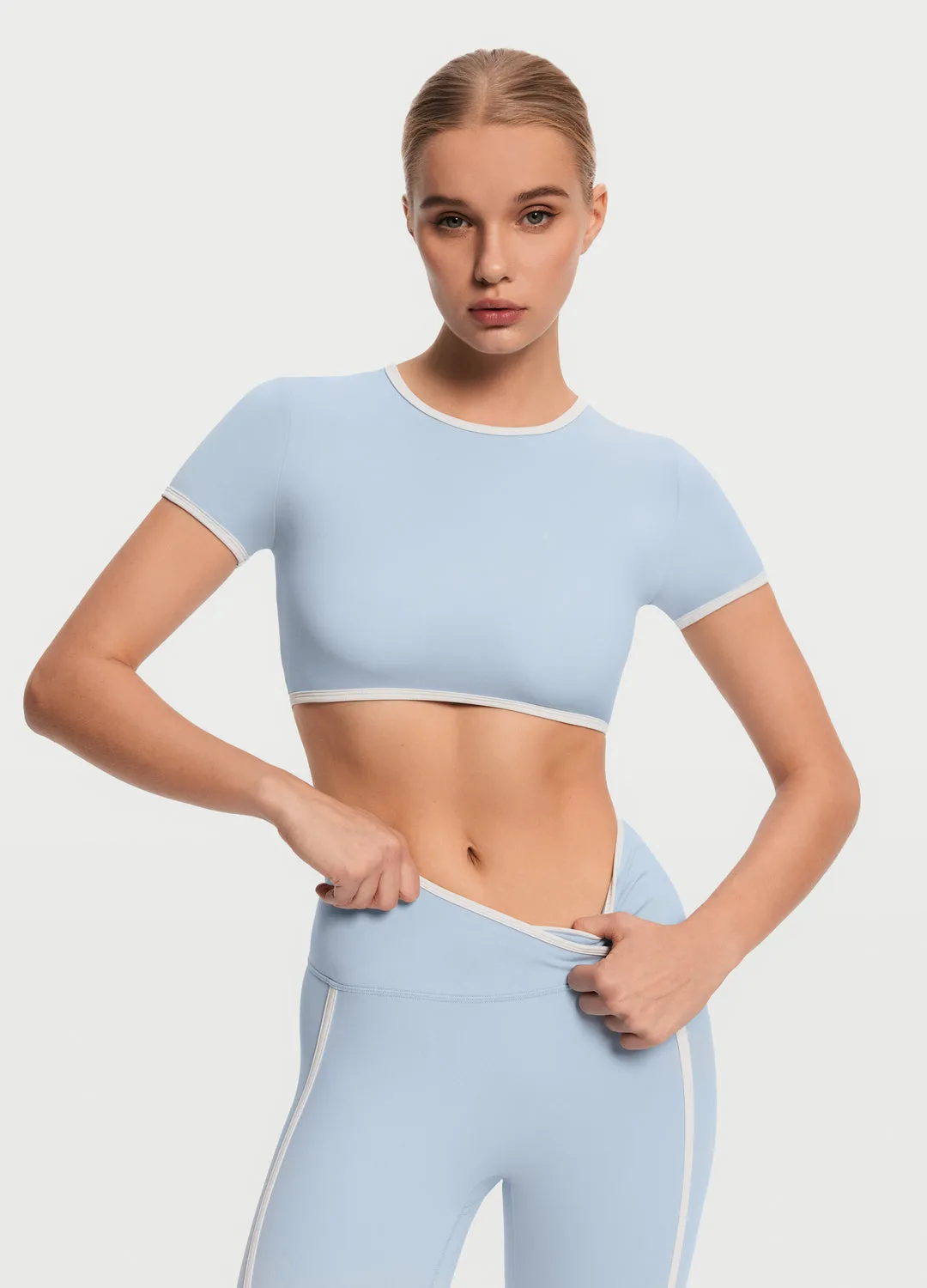 Effortless Daywear Fashionable Look Casual Cropped T-Shirt