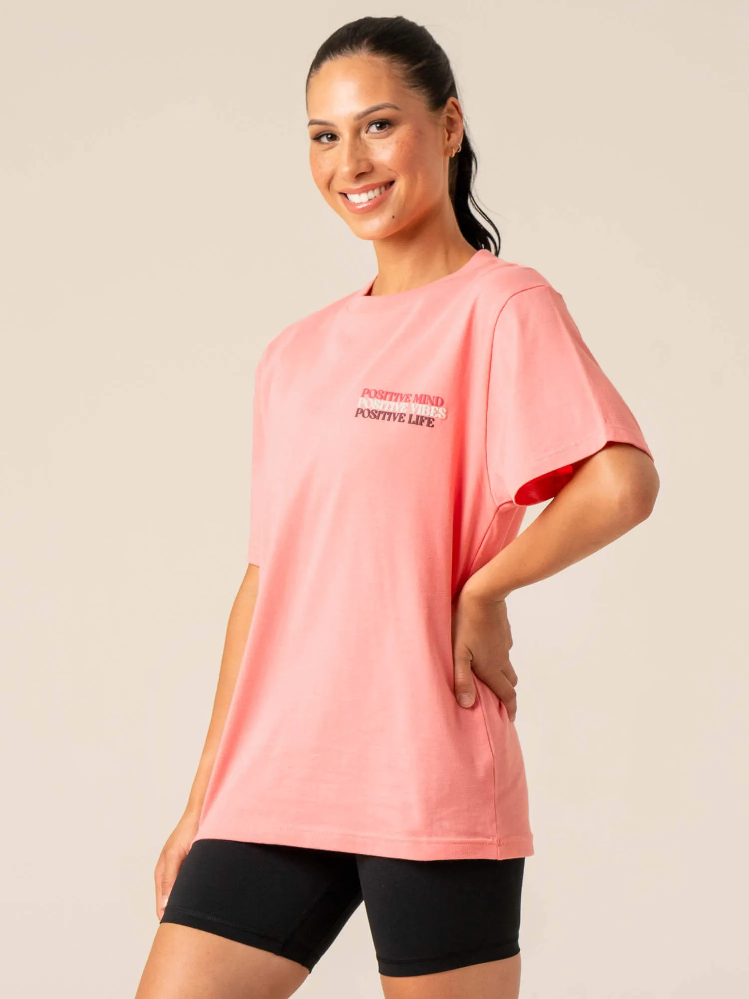 Minimalist Look Comfortable and Chic Positive Vibes T-Shirt - Pink
