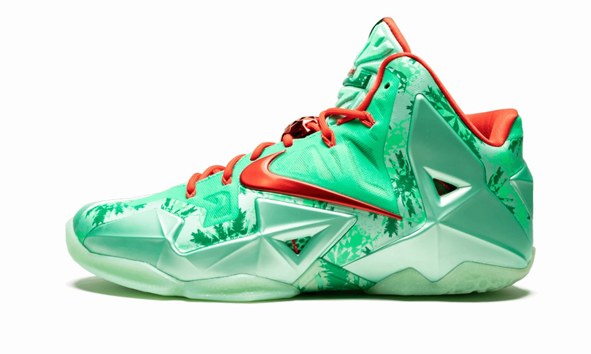 Lebron 11 "Christmas" Stable Footing Cross Ventilation Channels