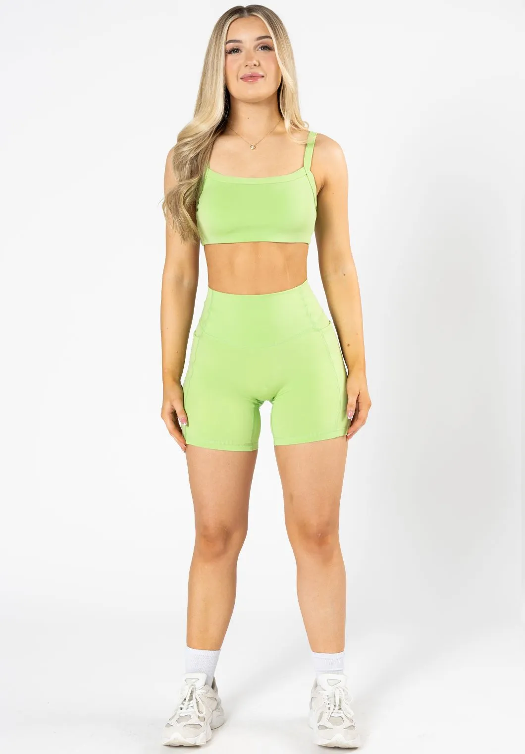 Active Lifestyle Ventilated Design Reluna? Empower Sculptseam? Pocket Short 6?? Lime