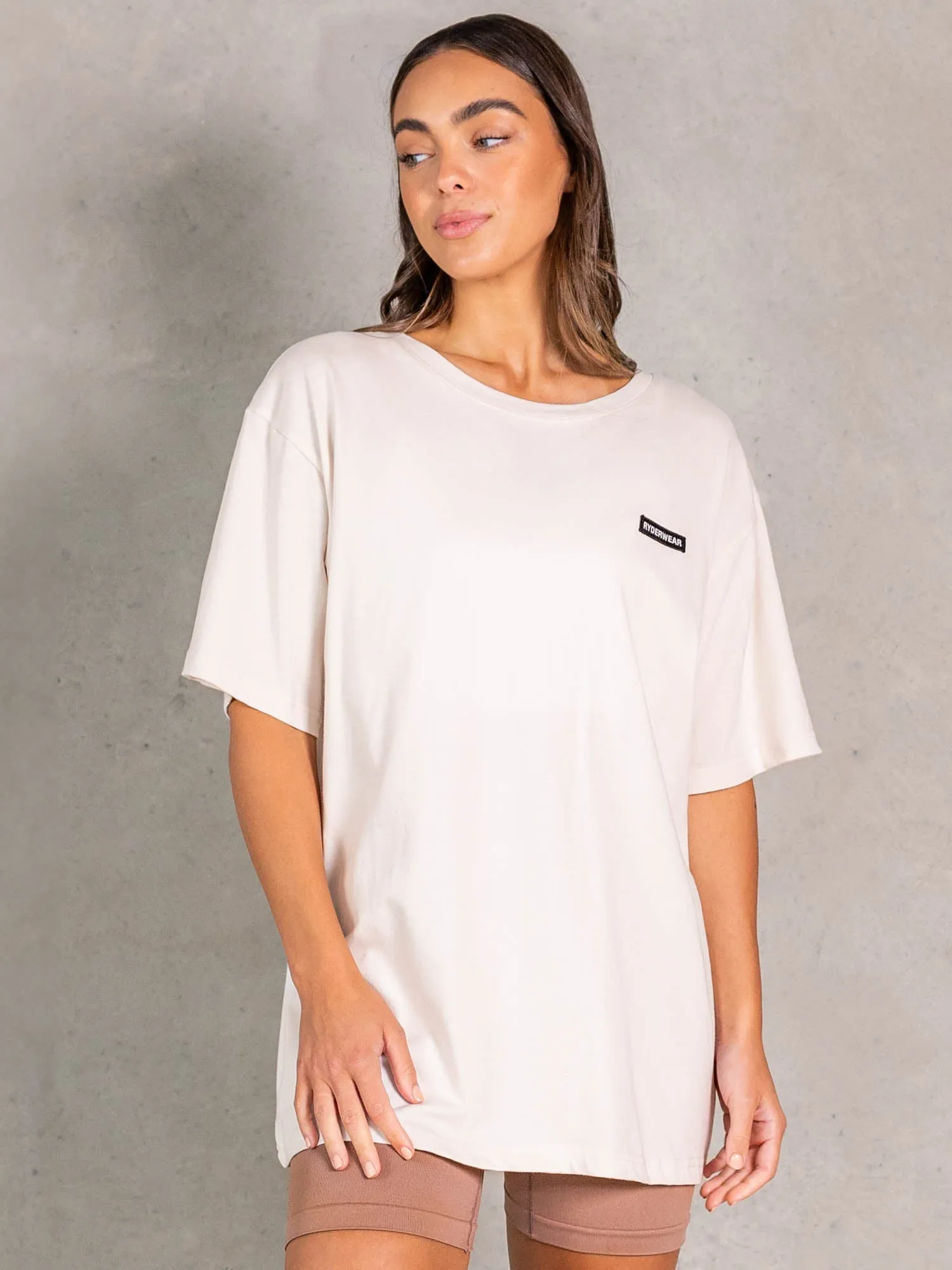 NRG Oversized T-Shirt - Oat Perfect Comfort Active Outfit Style
