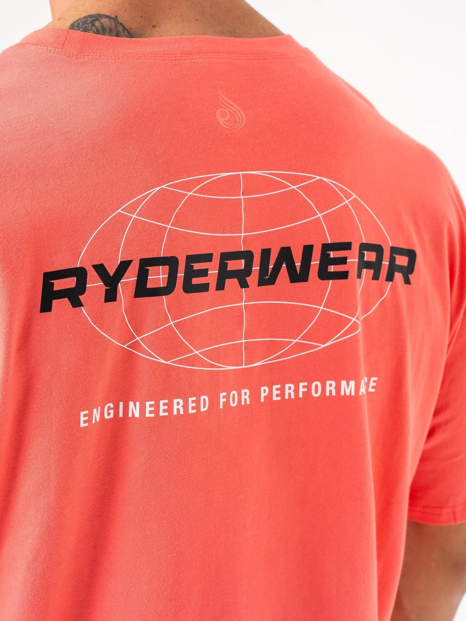 Energy Oversized T-Shirt - Coral Simple yet stylish Valentine's Day