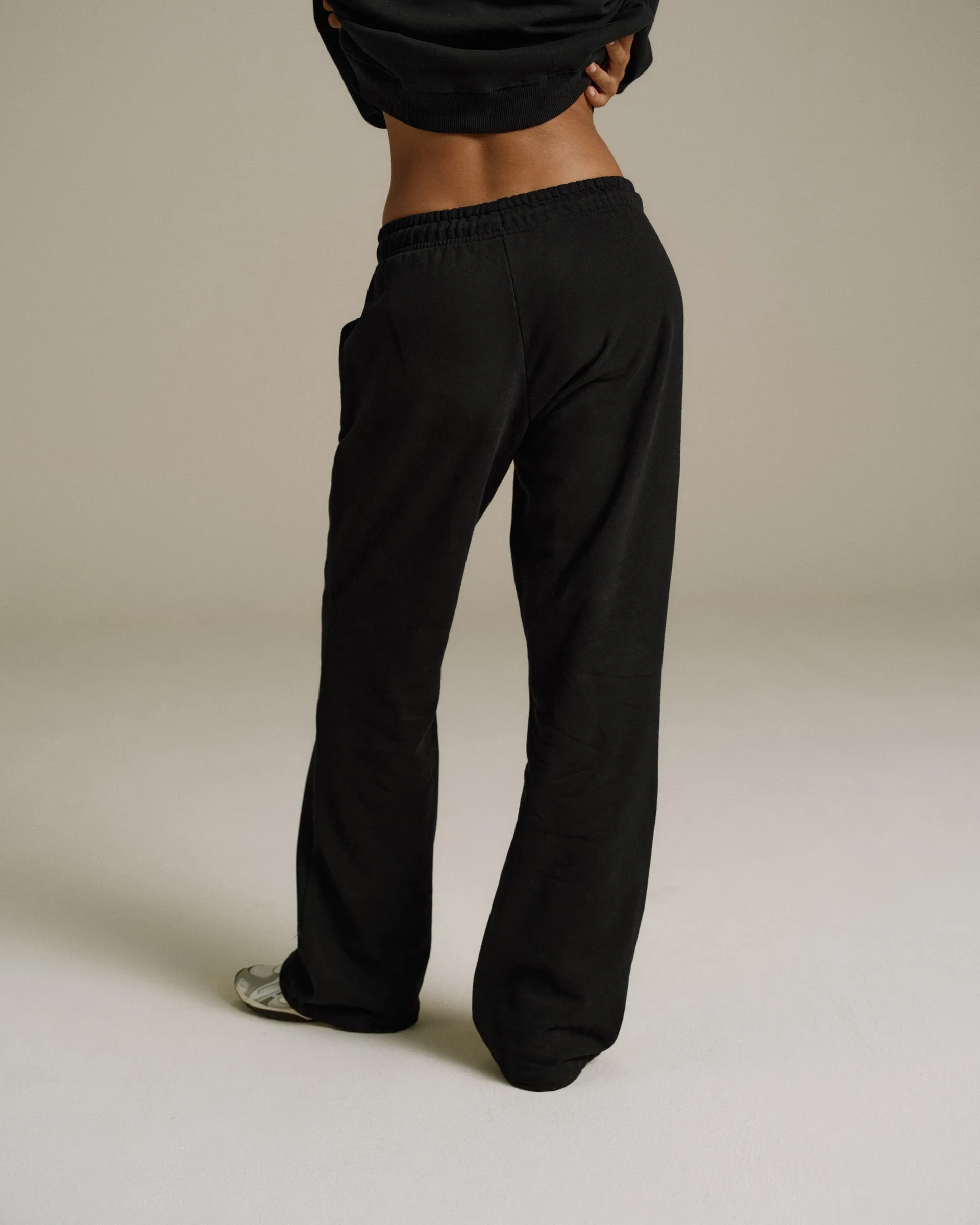 Varsity Loose Fit Straight Leg Sweatpants - Black Everyday Comfort Wear Form Fit Comfort