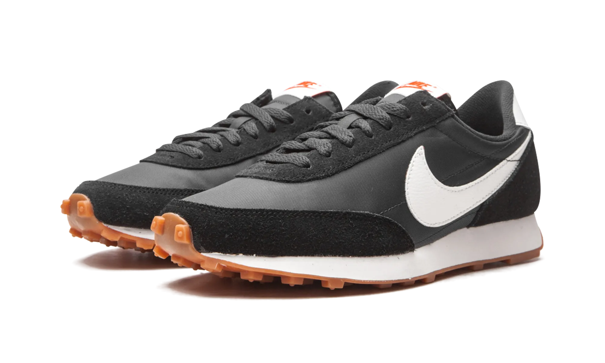 Court Driven Comfort DAYBREAK WMNS "Black / White"