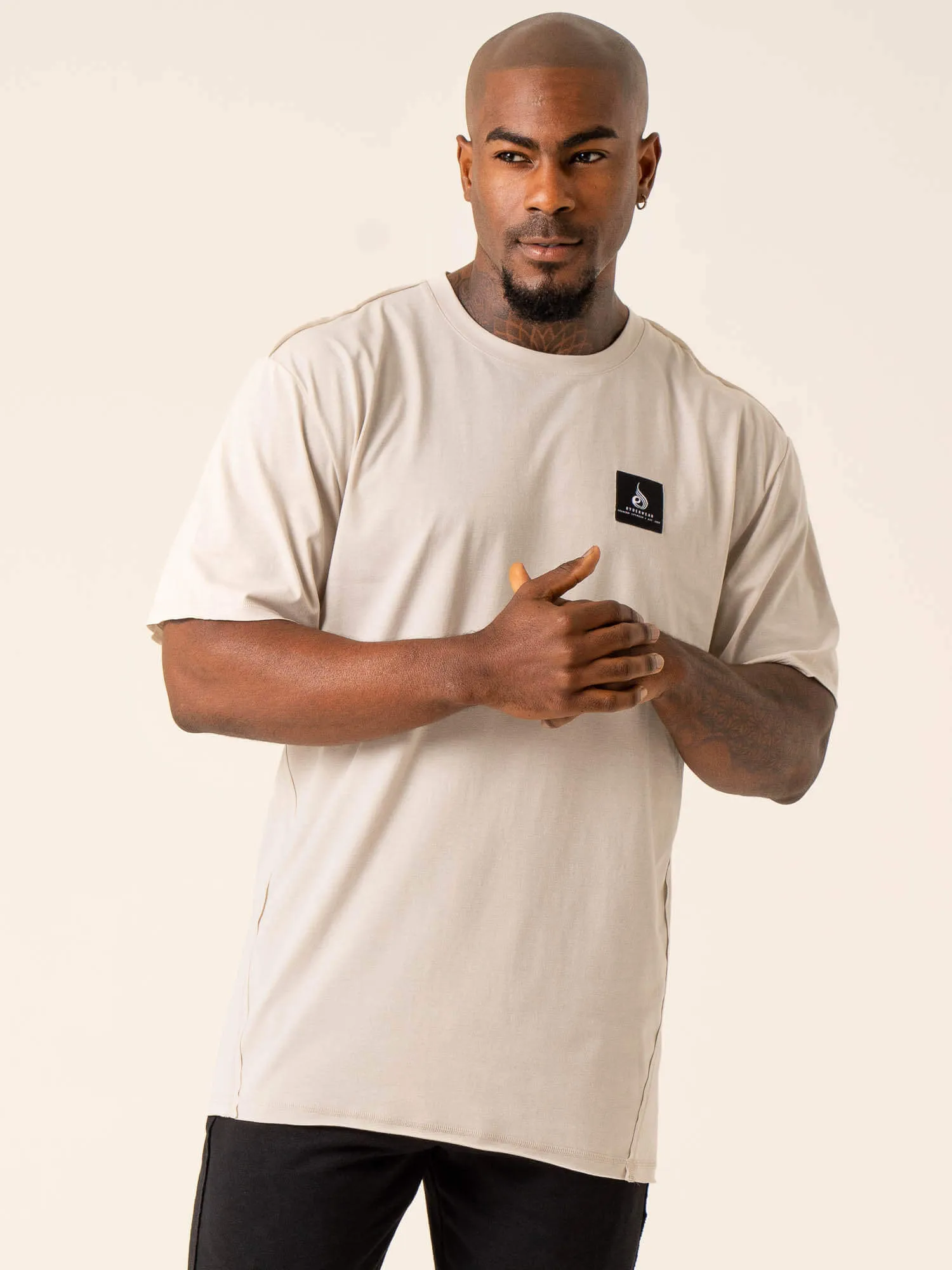 SeamFreeShoulders Dynamic Oversized T-Shirt - Stone