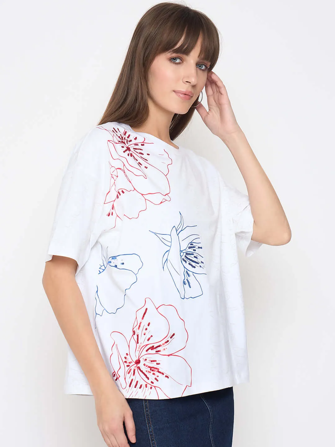 Madame Printed Handwork Detail White Sinker T-shirt Light Trend City Casual