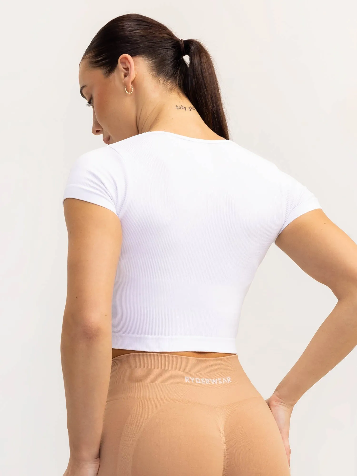 Cozy Waistband Everyday Trend Lift 2.0 Rib Seamless T-Shirt - White