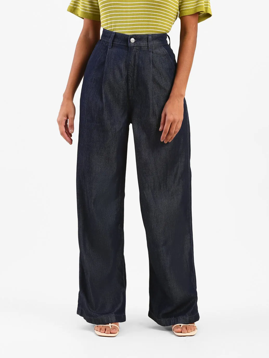 Women's Blue Pleated Loose Straight Fit High Rise Jeans Stylish Fit