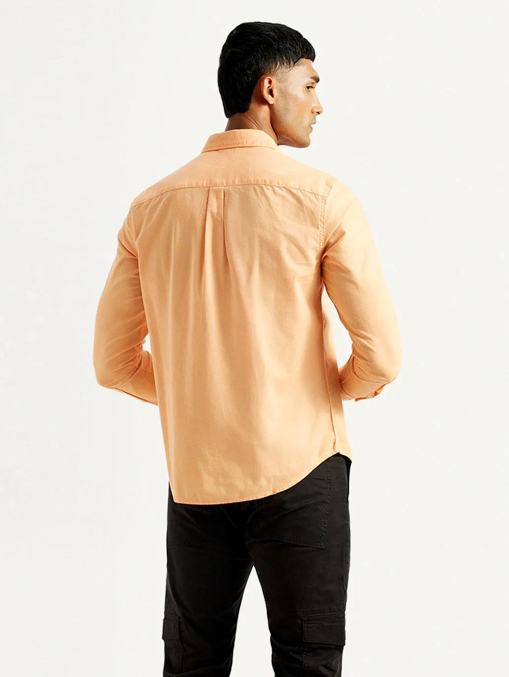 Wrinkle-Resistant Men's Solid Slim Fit Shirt