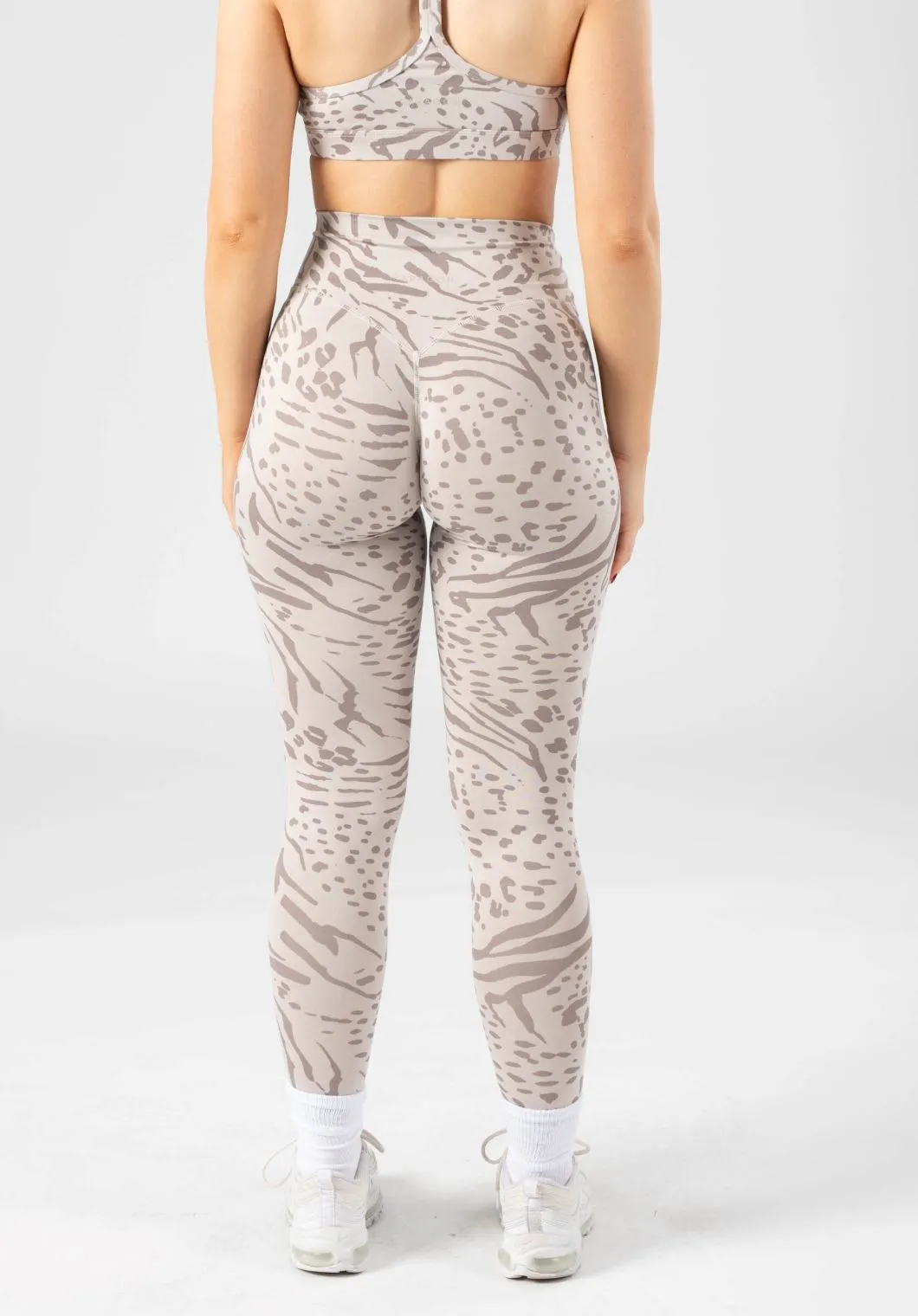 Reluna Original Sculptseam? Legging Snow Leopard Crisp Look Comfy Design