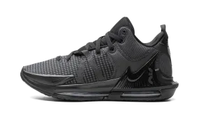 LEBRON WITNESS 7 "Black" Lockdown fit Knit Collar Construction