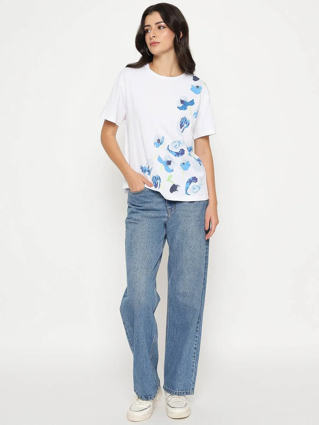 MinimalBranding Madame Abstract Print Half Sleeve White Cotton T-shirt