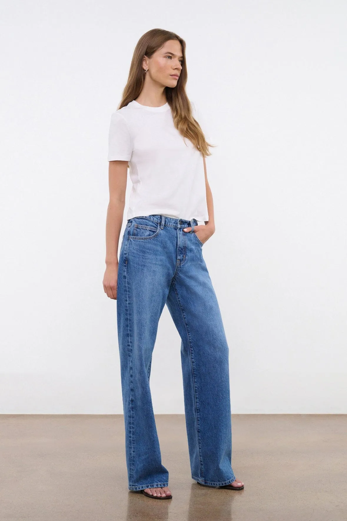 Festival Outfit Minimalist Style GUS RELAXED JEAN | VINTAGE WASH