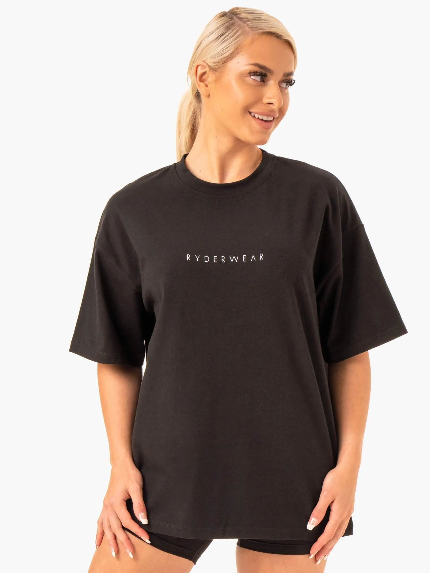 Comfy Wardrobe Sport Performance Design Staples Oversized Tee - Black