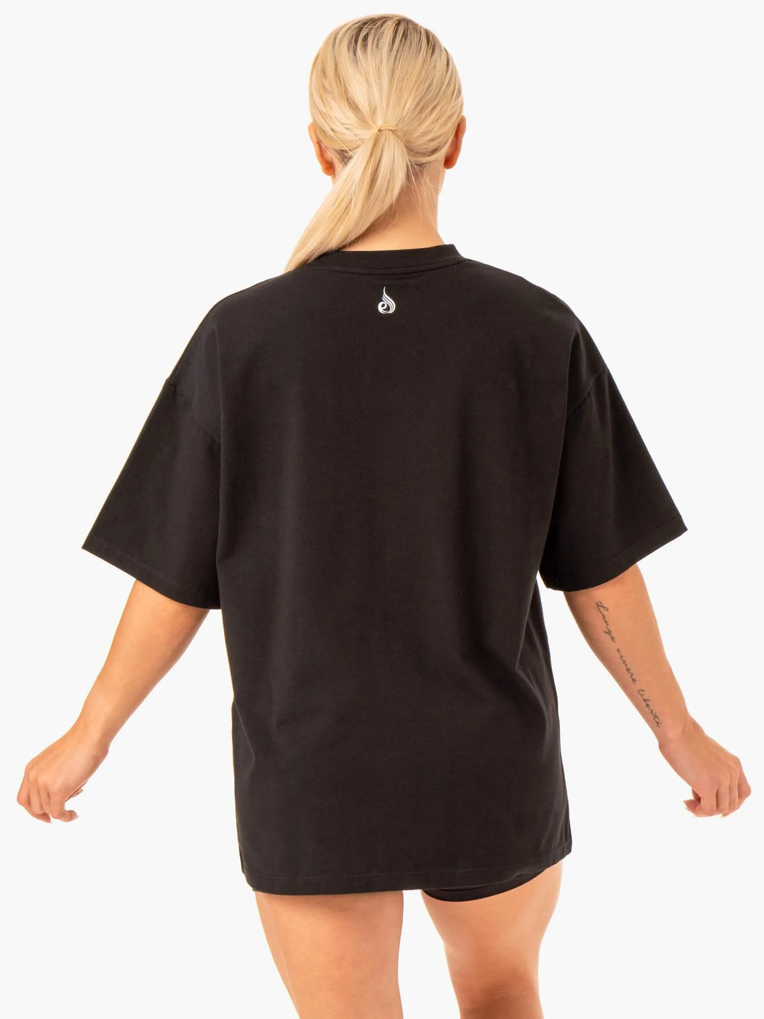 Staples Oversized Tee - Black Smart Casual Look