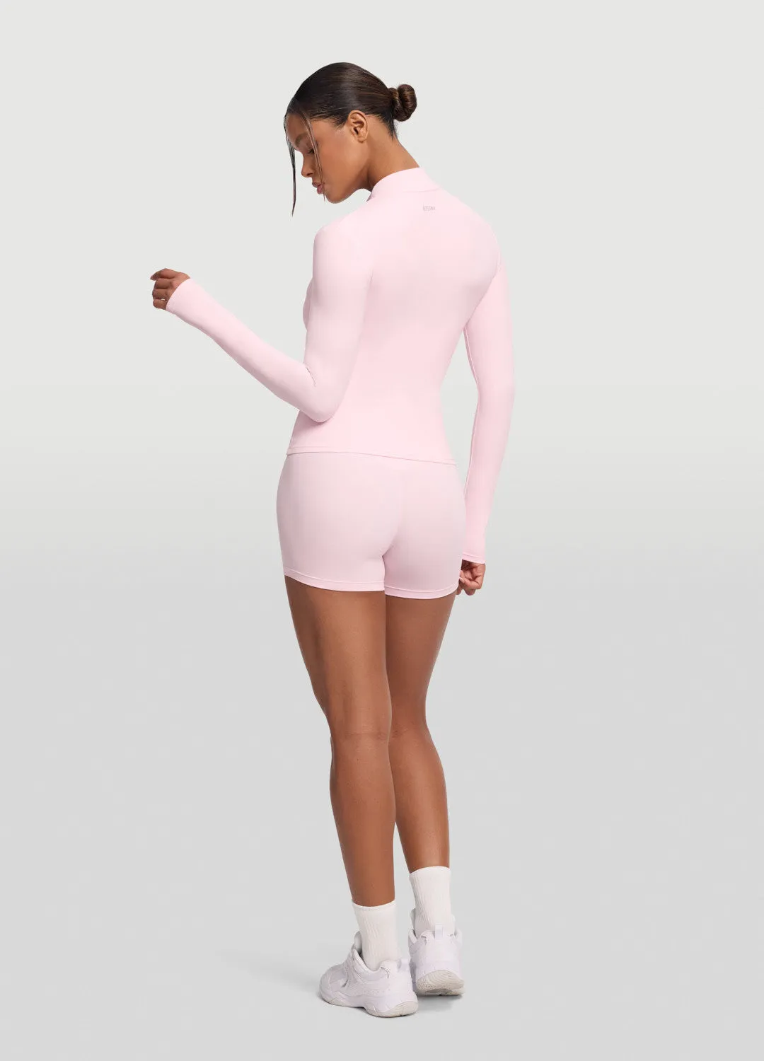 Sleek Zip-Up Long Sleeve Jacket Lightweight Layer LightweightConstruction