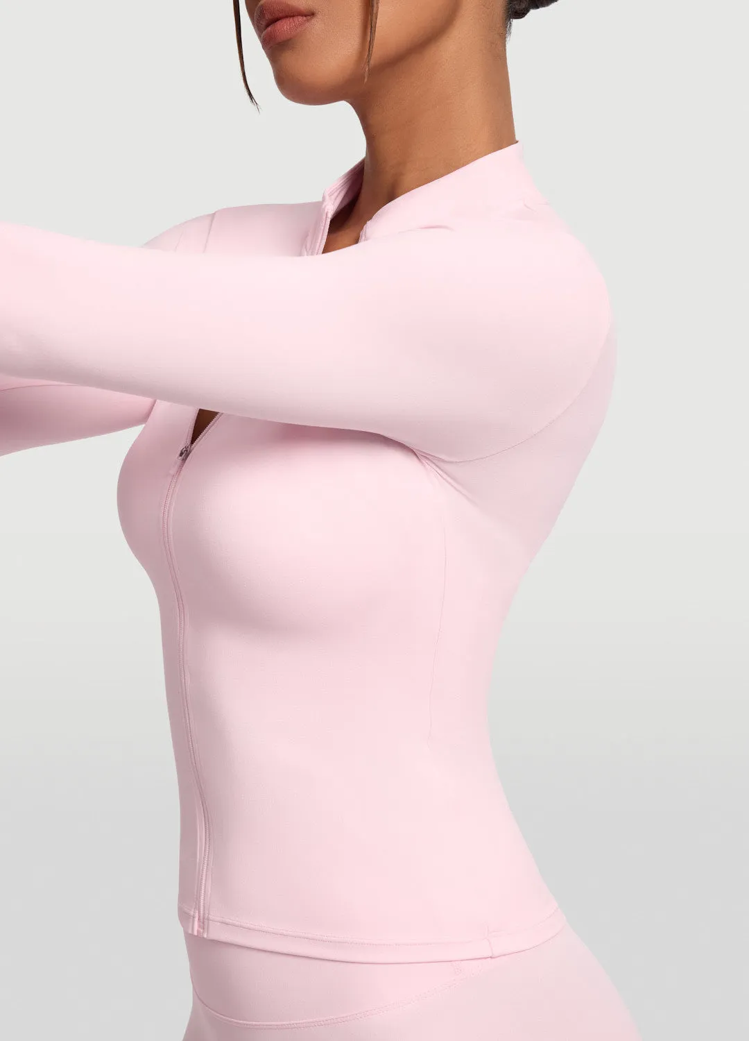 Sleek Zip-Up Long Sleeve Jacket QuickDryMaterial