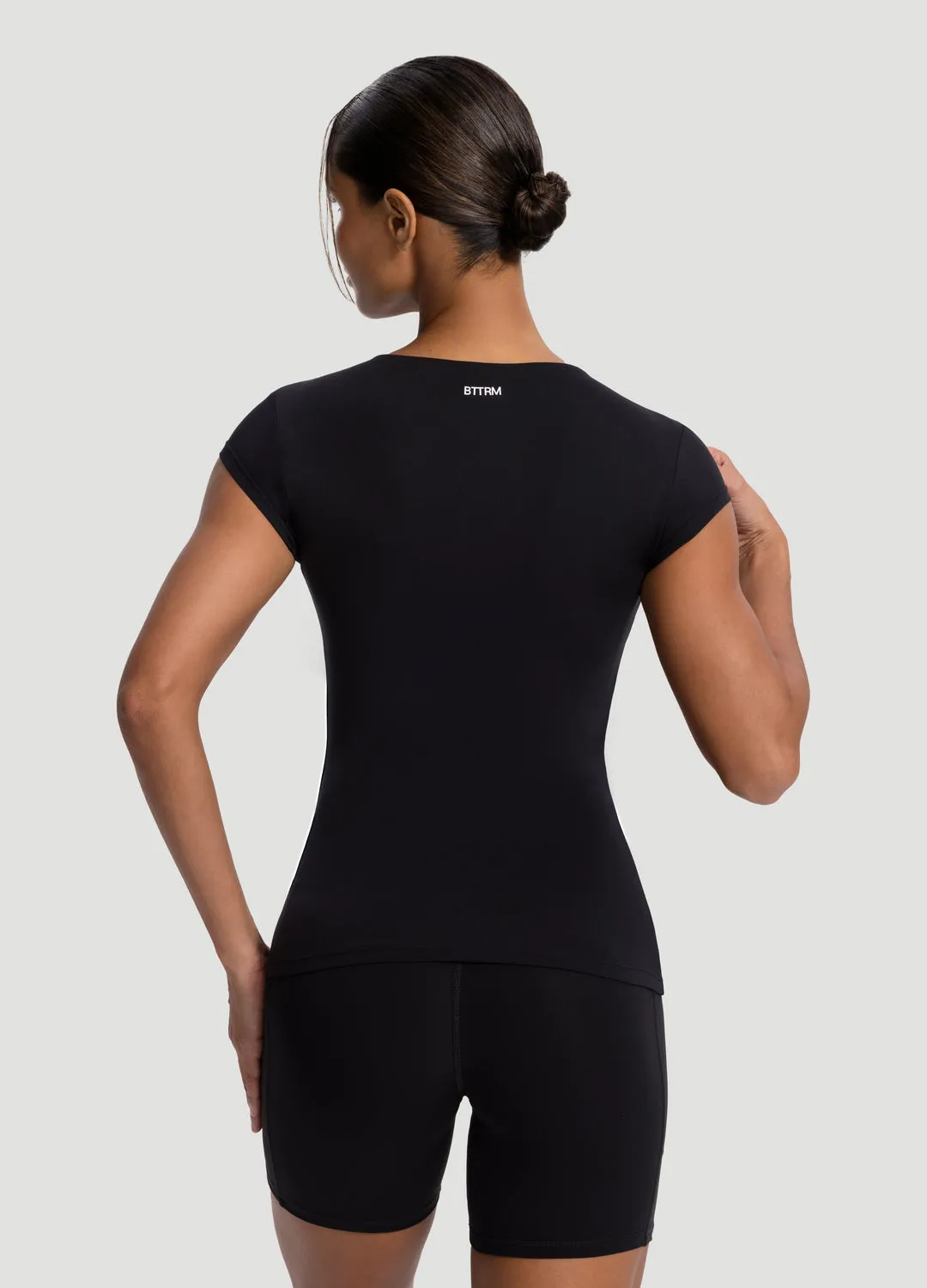 Performance Fit Geometric Pattern Essential Fitted Tee