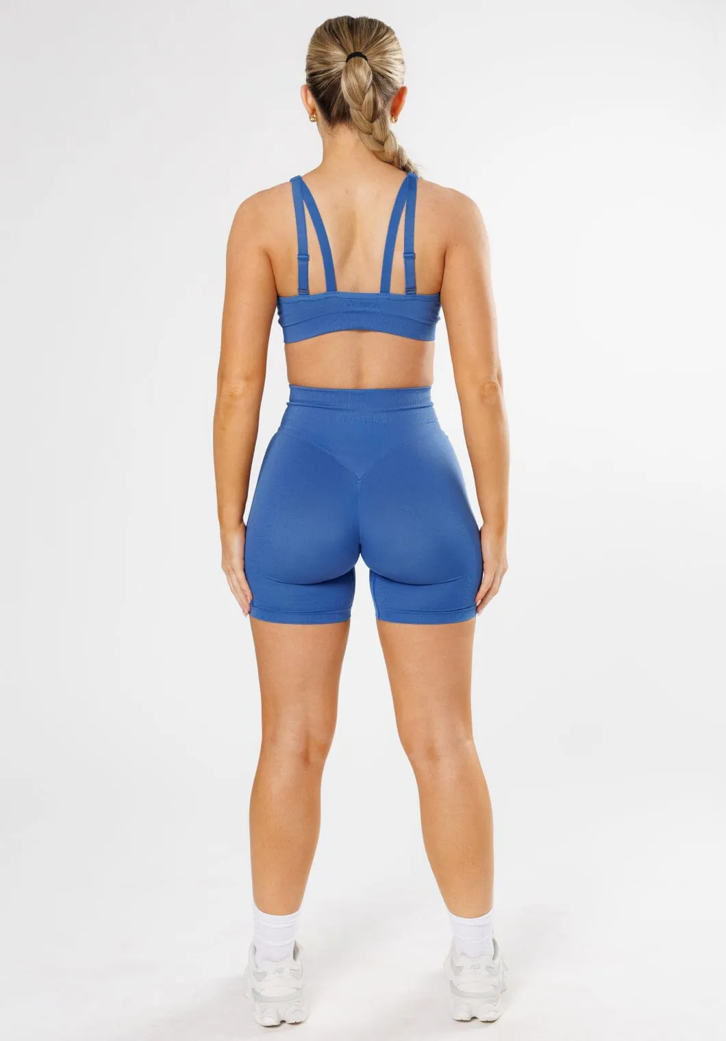 Seamless construction Bright Colors CurveFlex? Hourglass Sculptseam? Plus Seamless Shorts 6?? Abyss