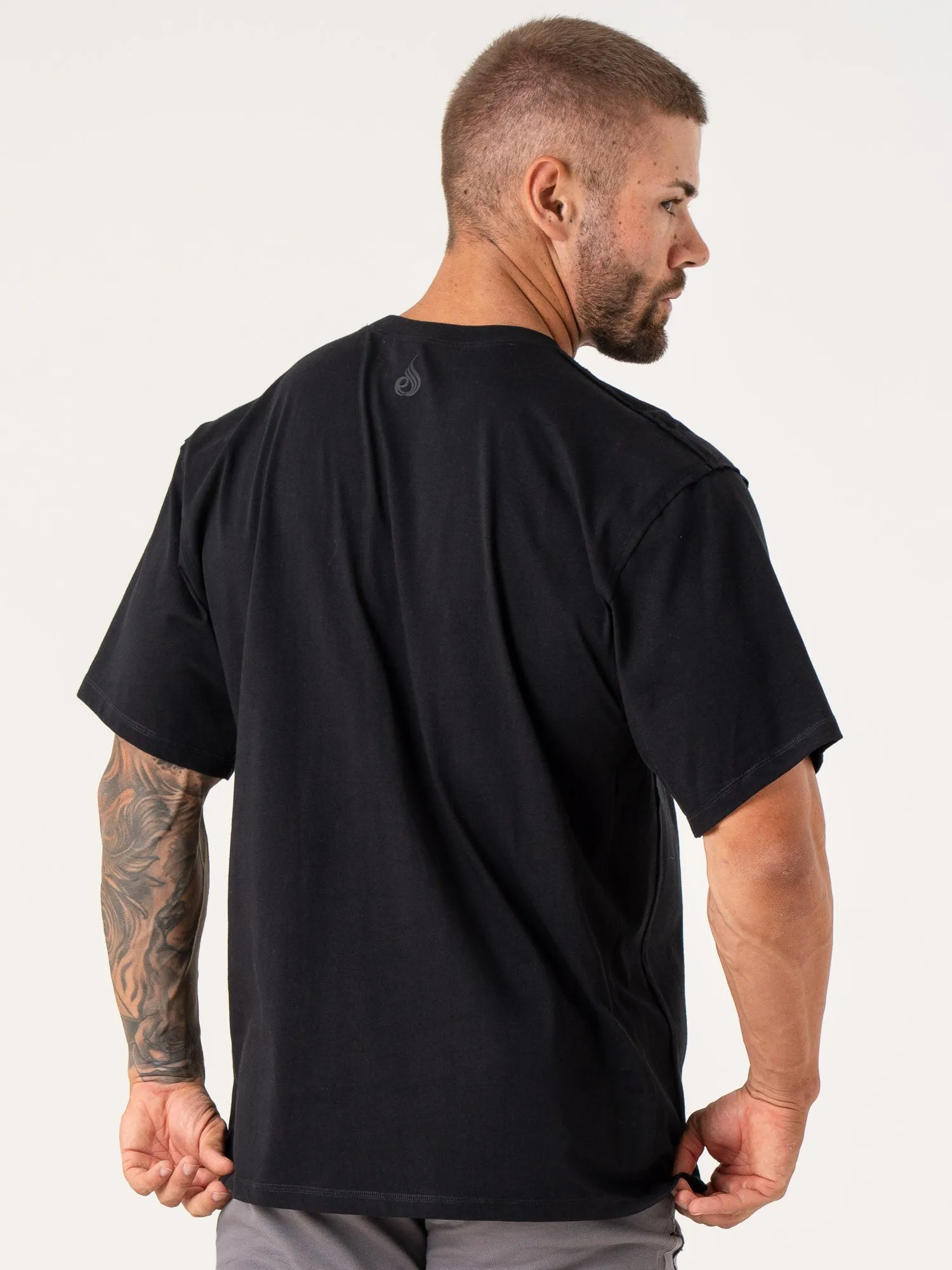Versatile and Comfortable Force Oversized T-Shirt - Black
