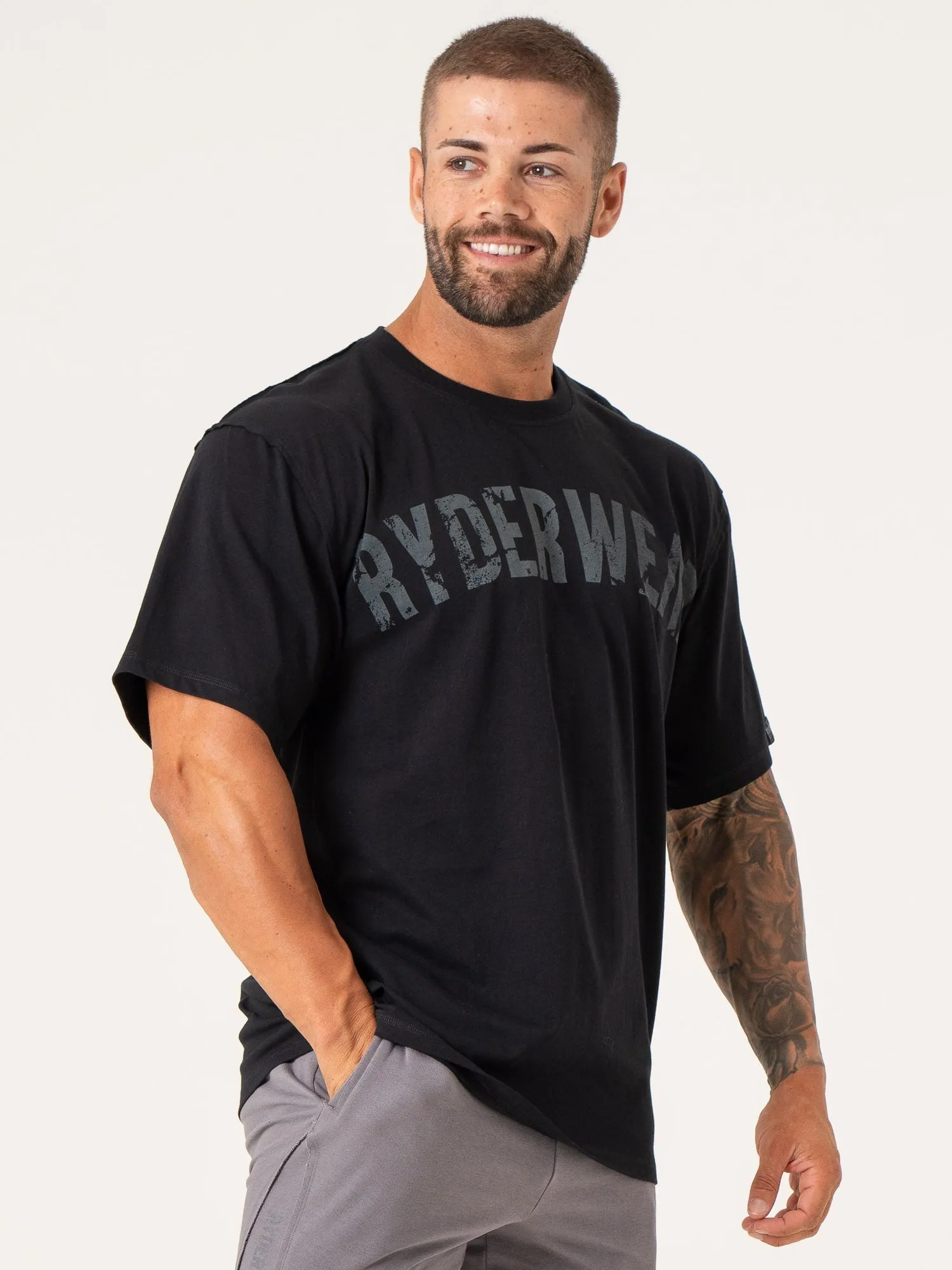 Stylish piece Force Oversized T-Shirt - Black