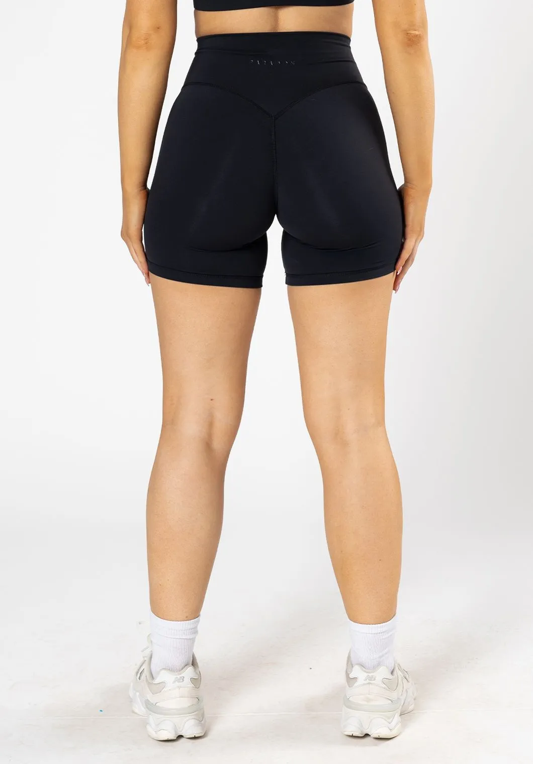 FormLux? Original Sculptseam? Plus Short 6?? Black Light Flex Wear Quick Fit Design