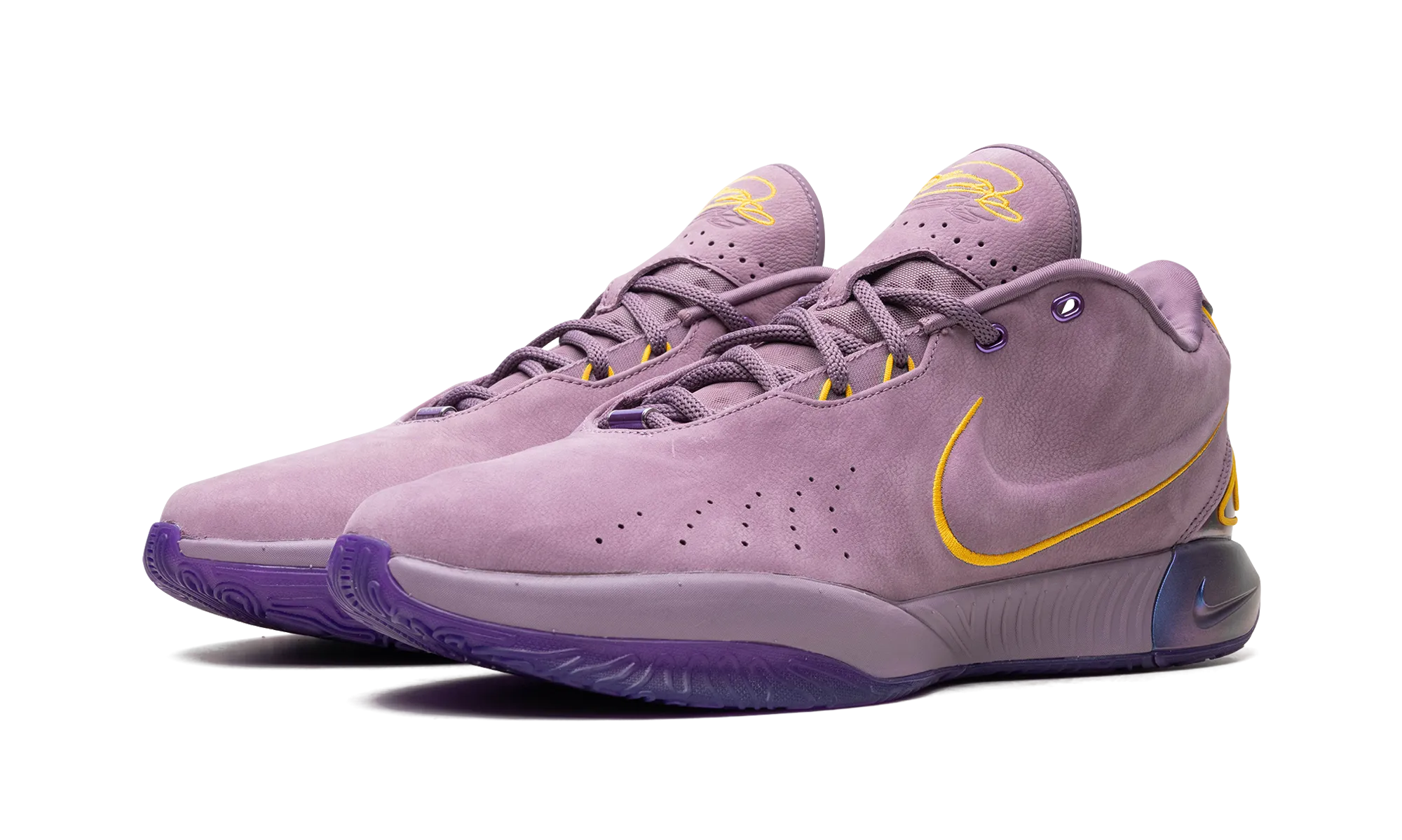 Torsion Adaptive Sole Design LeBron 21 "Purple Rain"