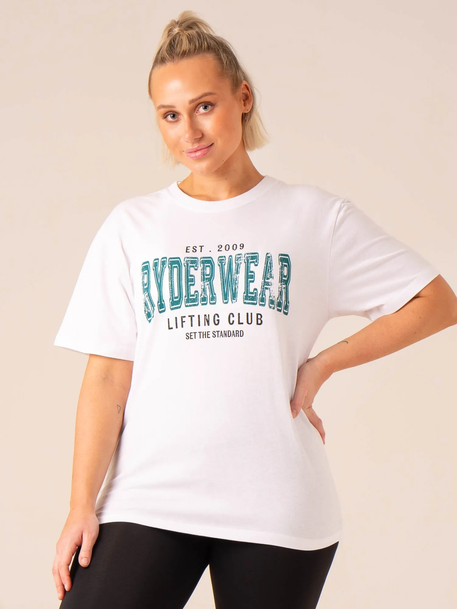 Travel Trend Look Grit Oversized T-Shirt - White