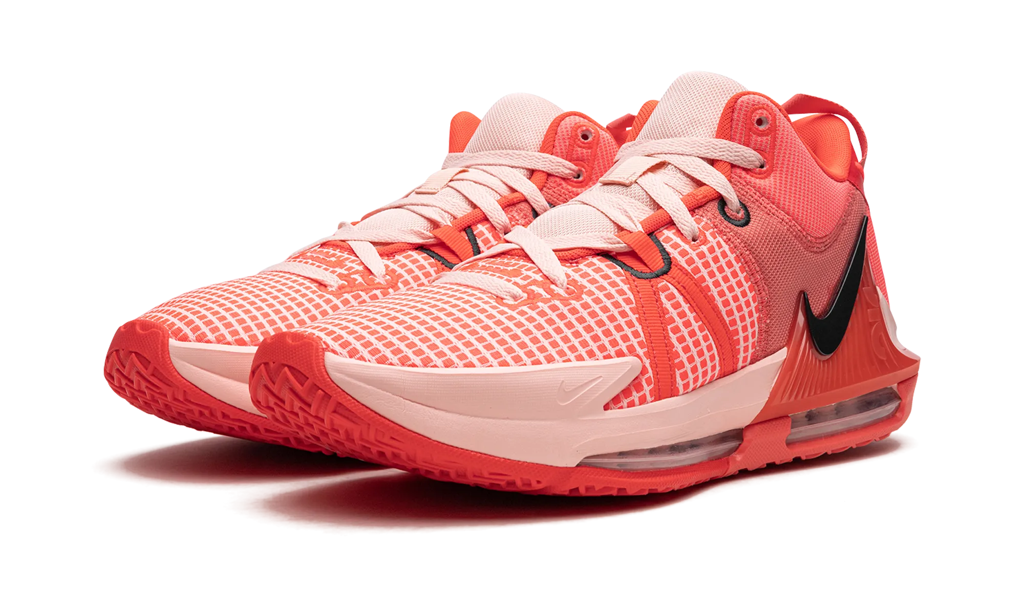 LeBron Witness 7 Lockdown Fit System LightweightFabric