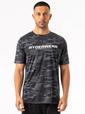Energy T-Shirt - Black Camo Yoga flexibility LayeredHemDetails