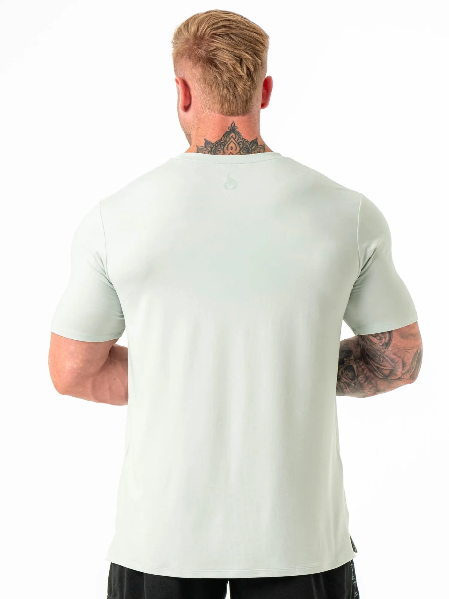 Curved Hem OekoTexCertified Soft Tech Regular T-Shirt - Spearmint