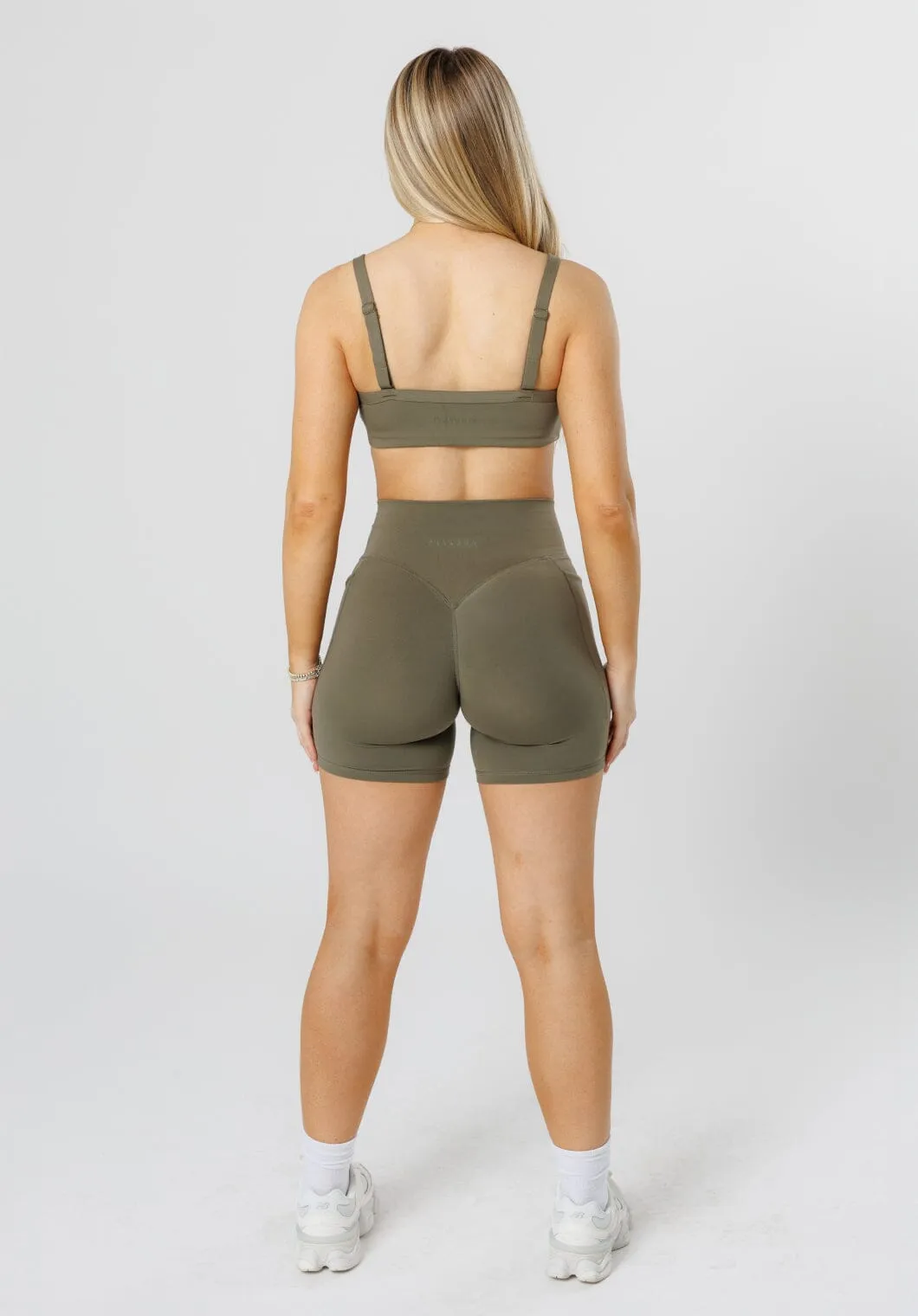 Holiday Gift mountain style Reluna Empower Sculptseam?  Plus Pocket Short 6?? Everglades