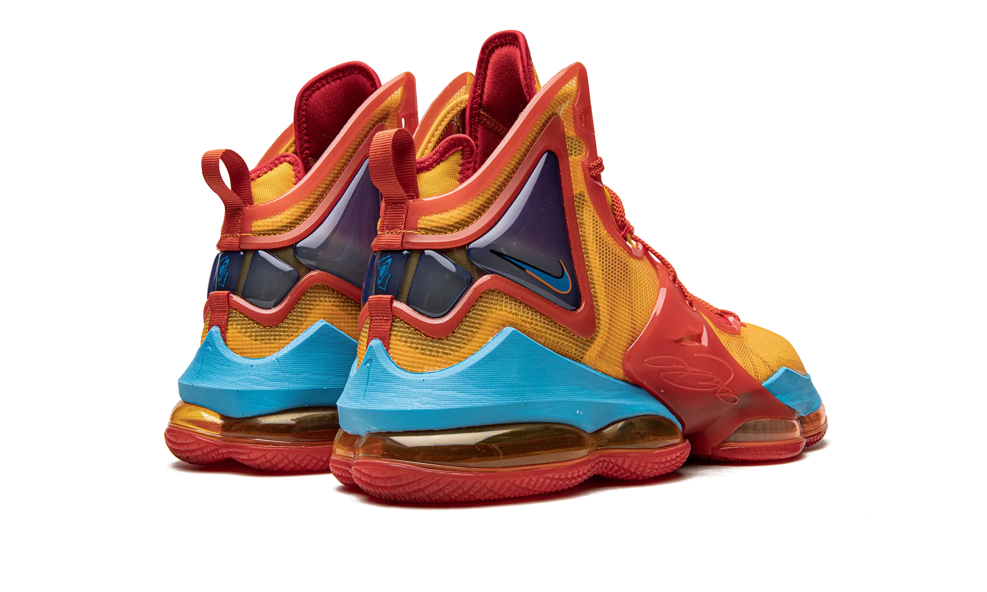 Comfort Activity LEBRON XIX "Space Jam - Tune Squad"