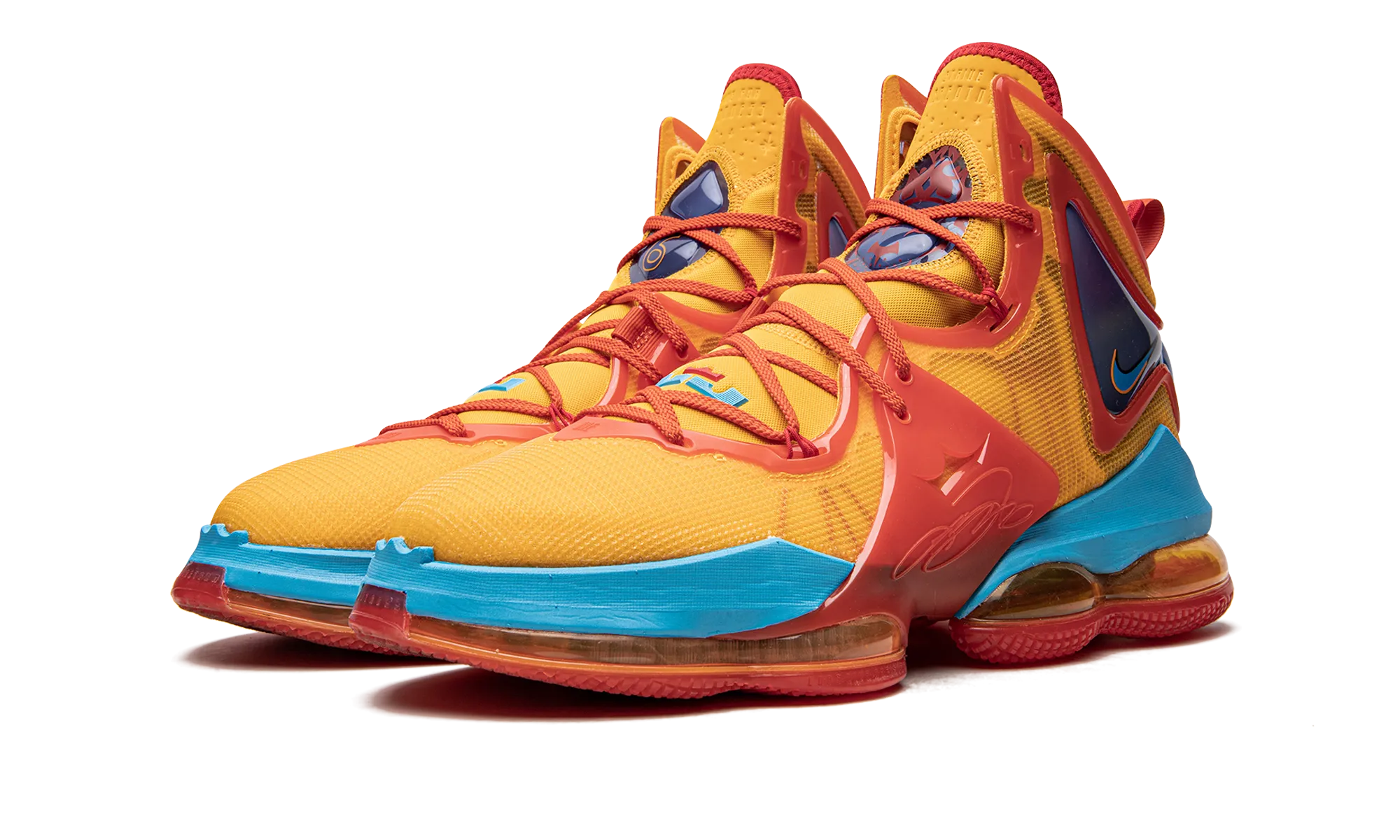 Breath Flow LEBRON XIX "Space Jam - Tune Squad"