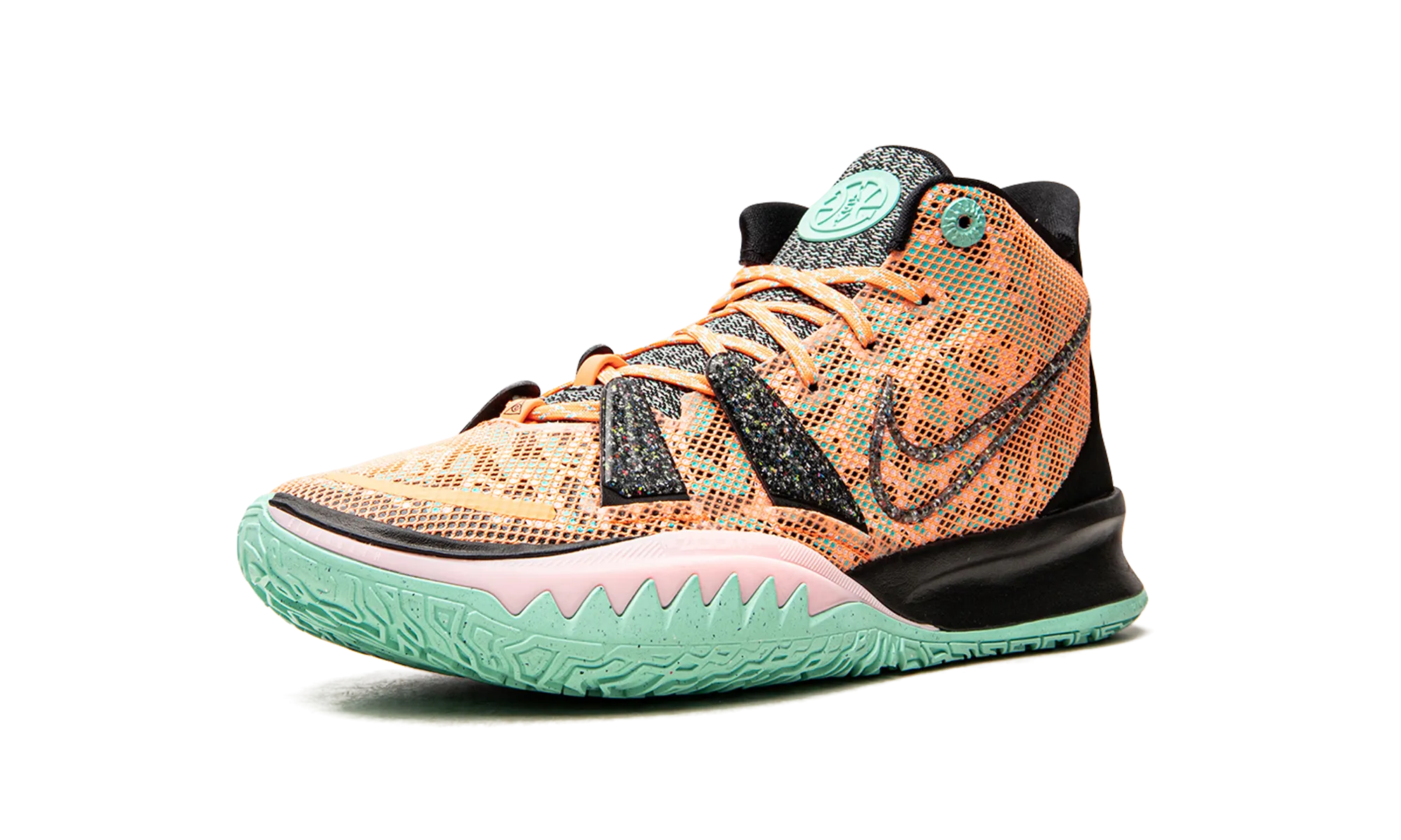 Kyrie 7 "Play For The Future" Sneakers Minimalist Design Soft Landing