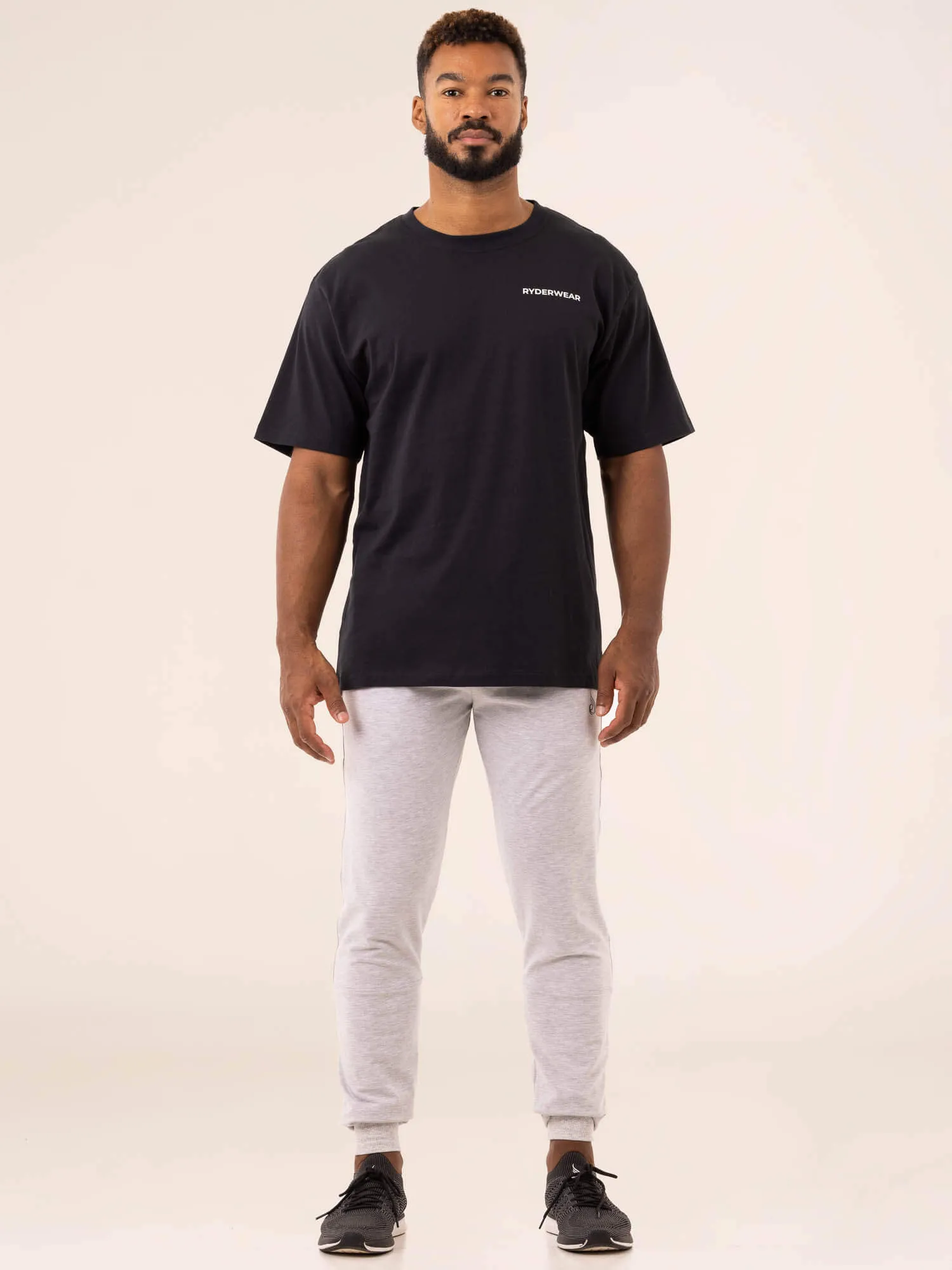 Industry Oversized T-Shirt - Black Weekend Style timeless