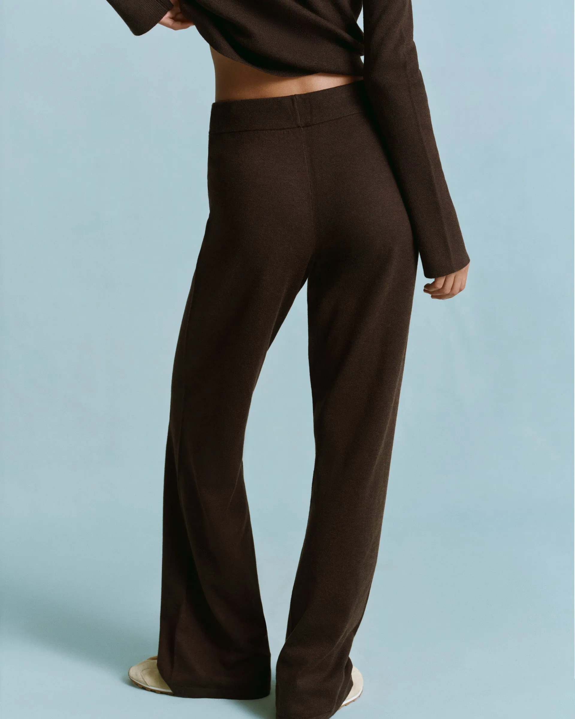 Layer-Friendly Knit Straight Leg Trousers - Coffee Bean